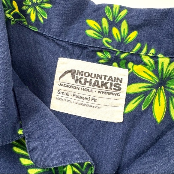 Mountain Khakis Mens Sz S Navy Floral Relaxed Fit Short Sleeve Button Up Shirt - Picture 5 of 9